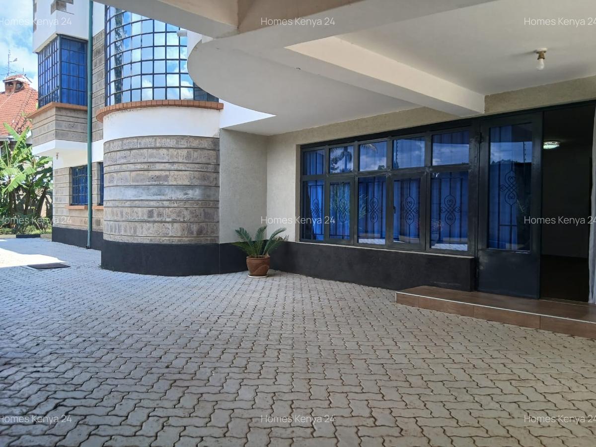 3 Bed House in Runda - 15