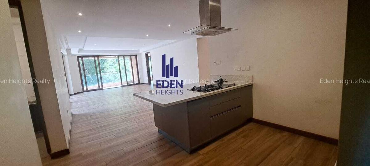 3 Bed Apartment with En Suite in Spring Valley - 1