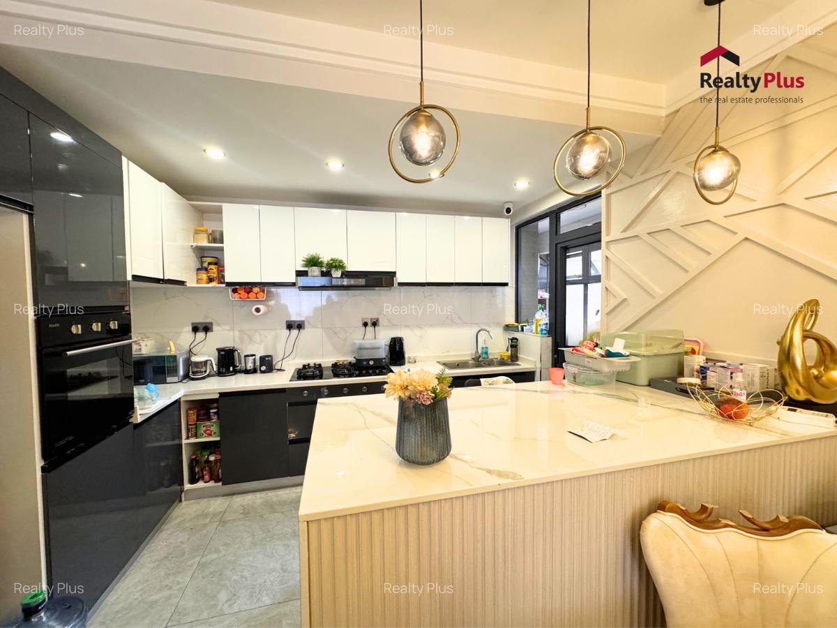 3 Bed Apartment with En Suite at Muringa Road - 10