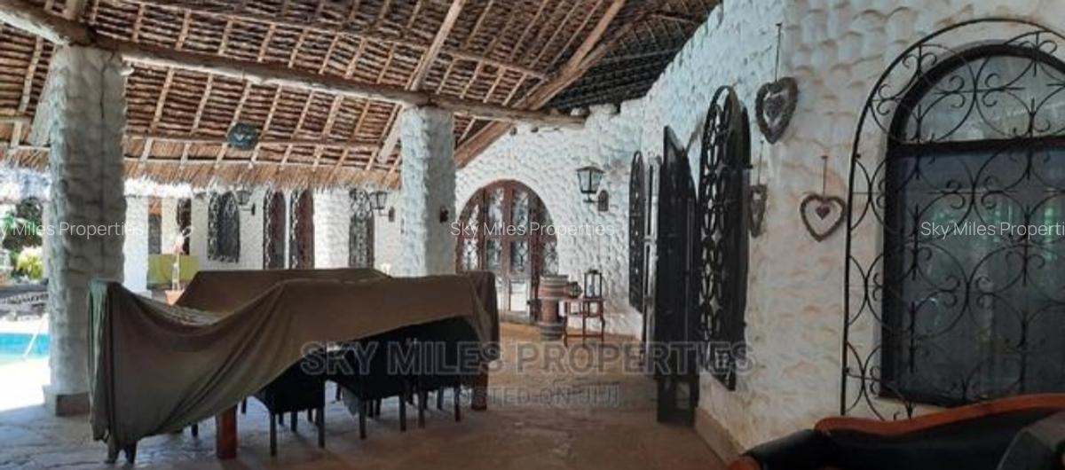 3 Bed Villa with En Suite at La-Marina Mtwapa - 2