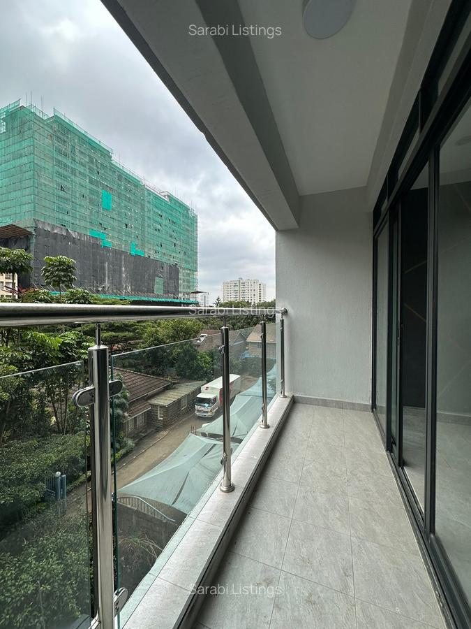3 Bed Apartment with En Suite in Lavington - 4