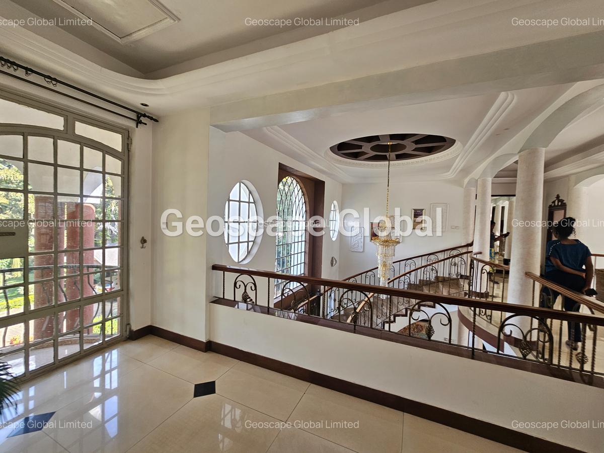 5 Bed House with En Suite in Nyari - 13