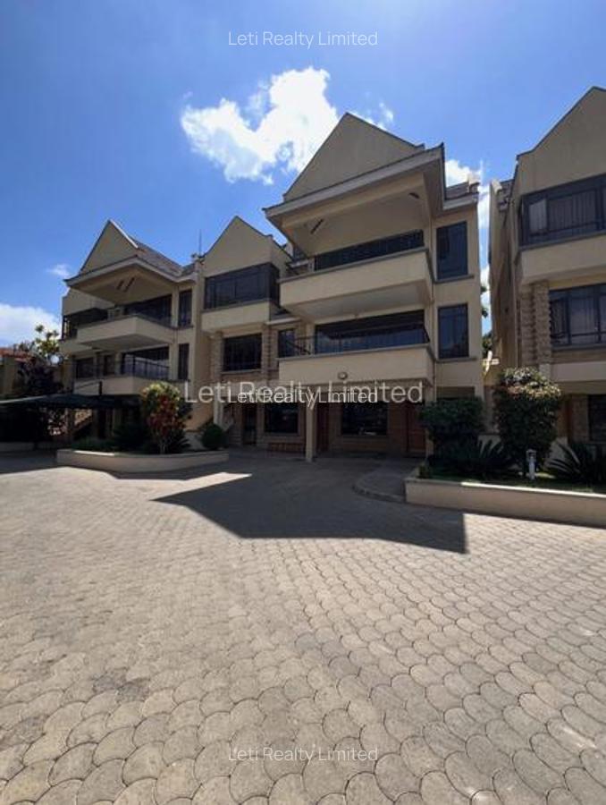 5 Bed Townhouse with En Suite in Lavington - 1