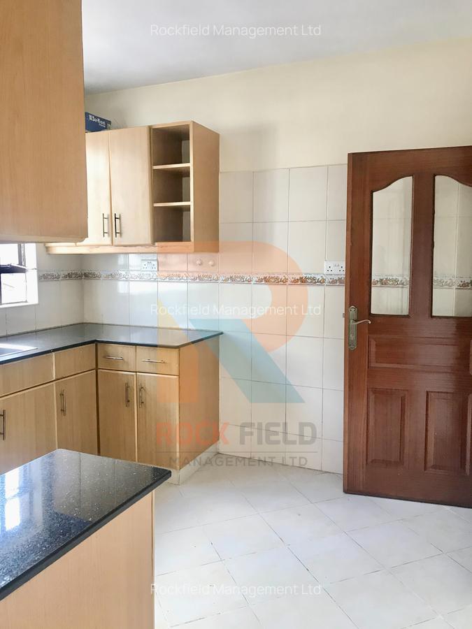2 Bed Apartment with En Suite in Brookside - 3