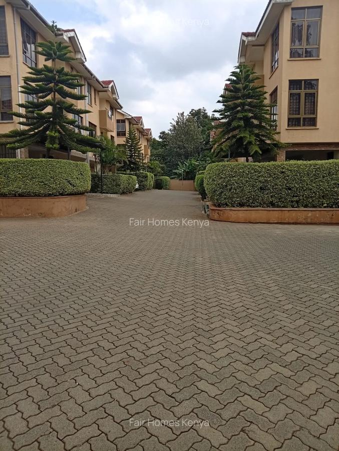 5 Bed Townhouse with En Suite at Amboseli Road - 1