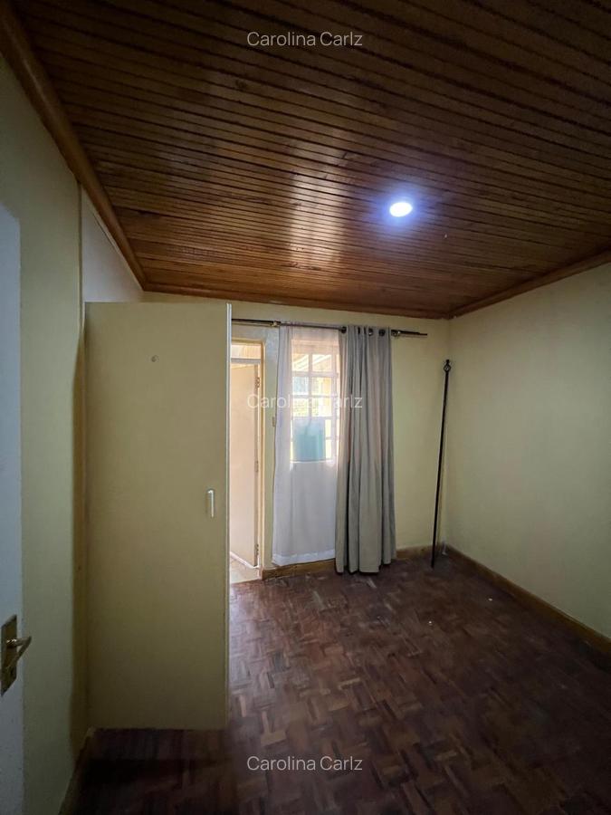 5 Bed House with En Suite in Loresho - 10