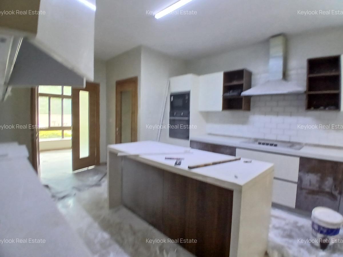 5 Bed Townhouse with En Suite at Lavington Green - 6