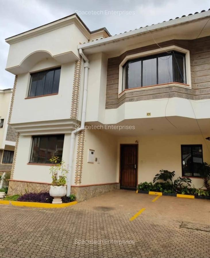 4 Bed Townhouse with En Suite in Westlands Area - 1