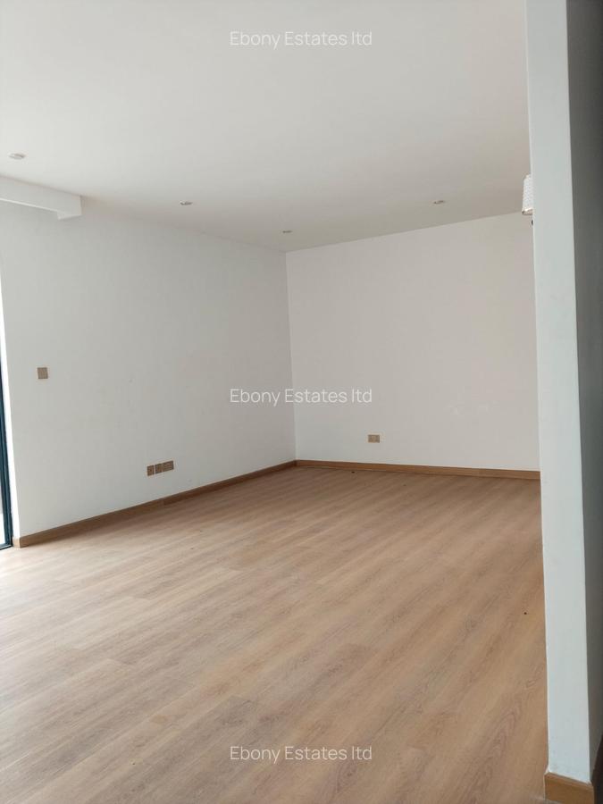 5 Bed Townhouse with En Suite in Lavington - 5