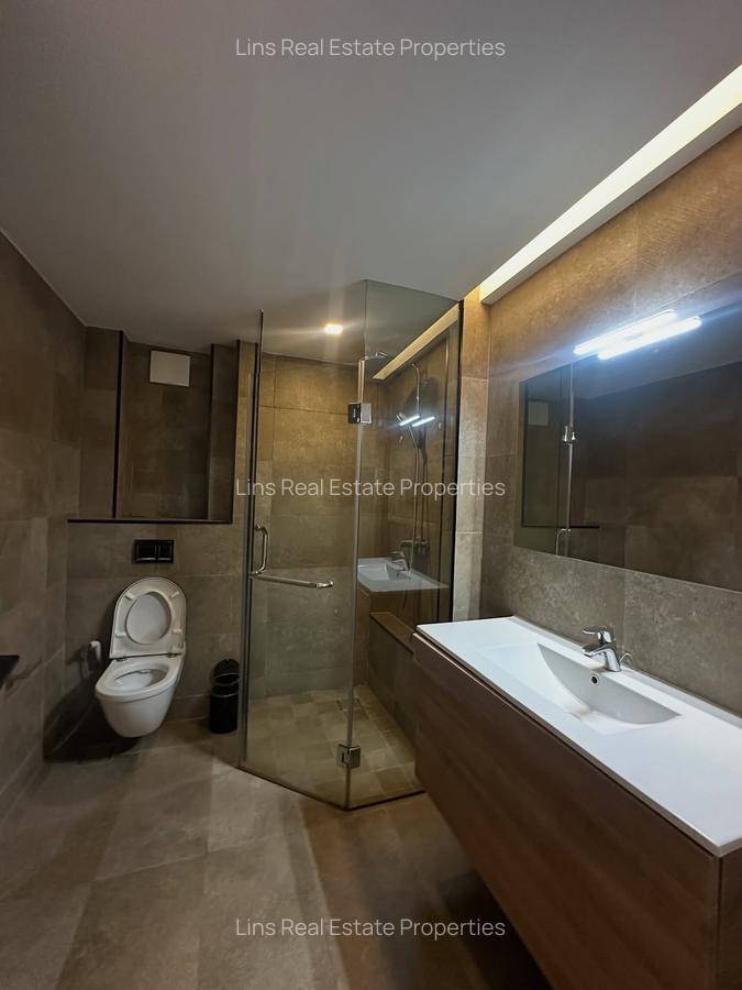 Serviced 2 Bed Apartment with En Suite in Kilimani - 9