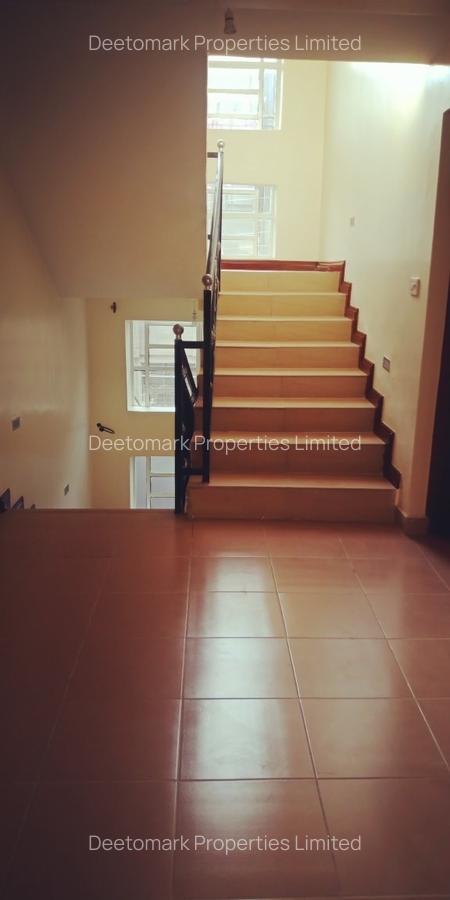 7 Bed Townhouse with En Suite at Dogunit - 15