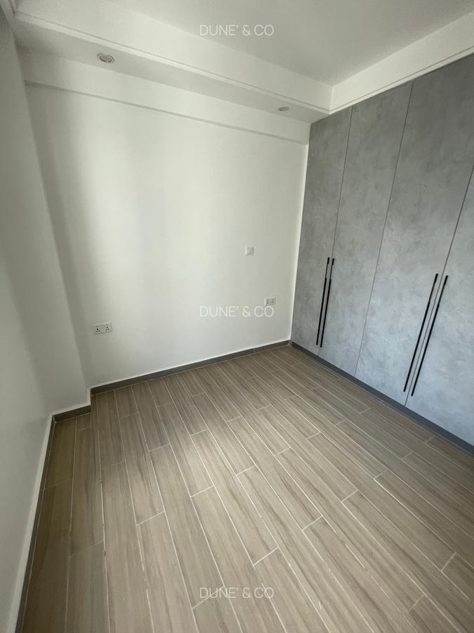 2 Bed Apartment with En Suite in Riverside - 10