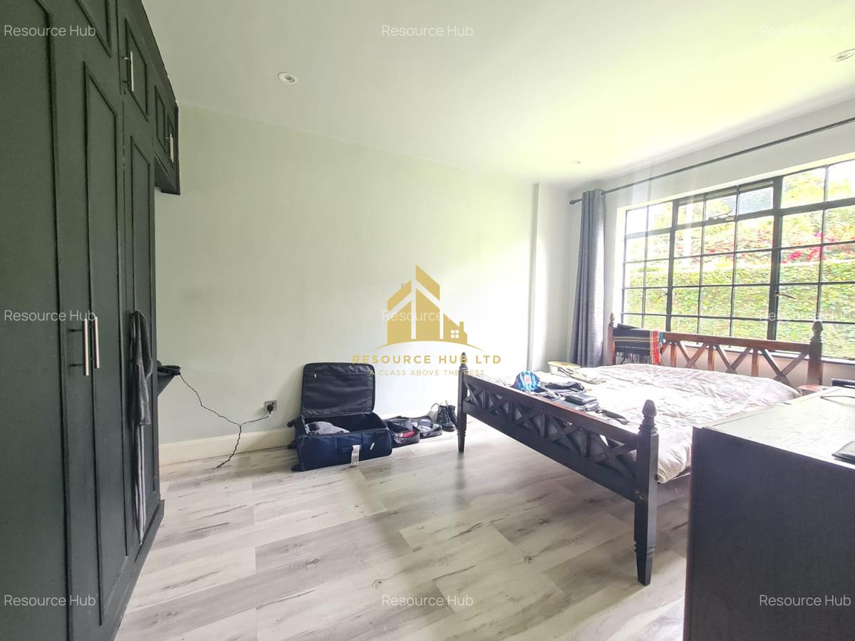 4 Bed House with En Suite at Nyari - 10