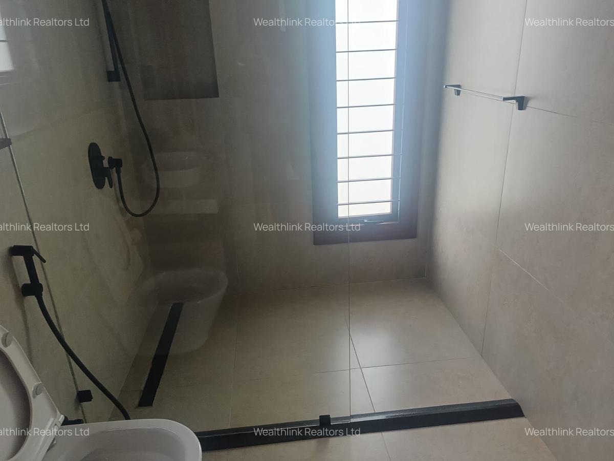 4 Bed Townhouse with En Suite at Runda - 10