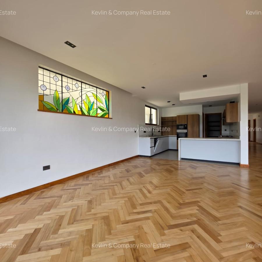 4 Bed Apartment with En Suite in Spring Valley - 5