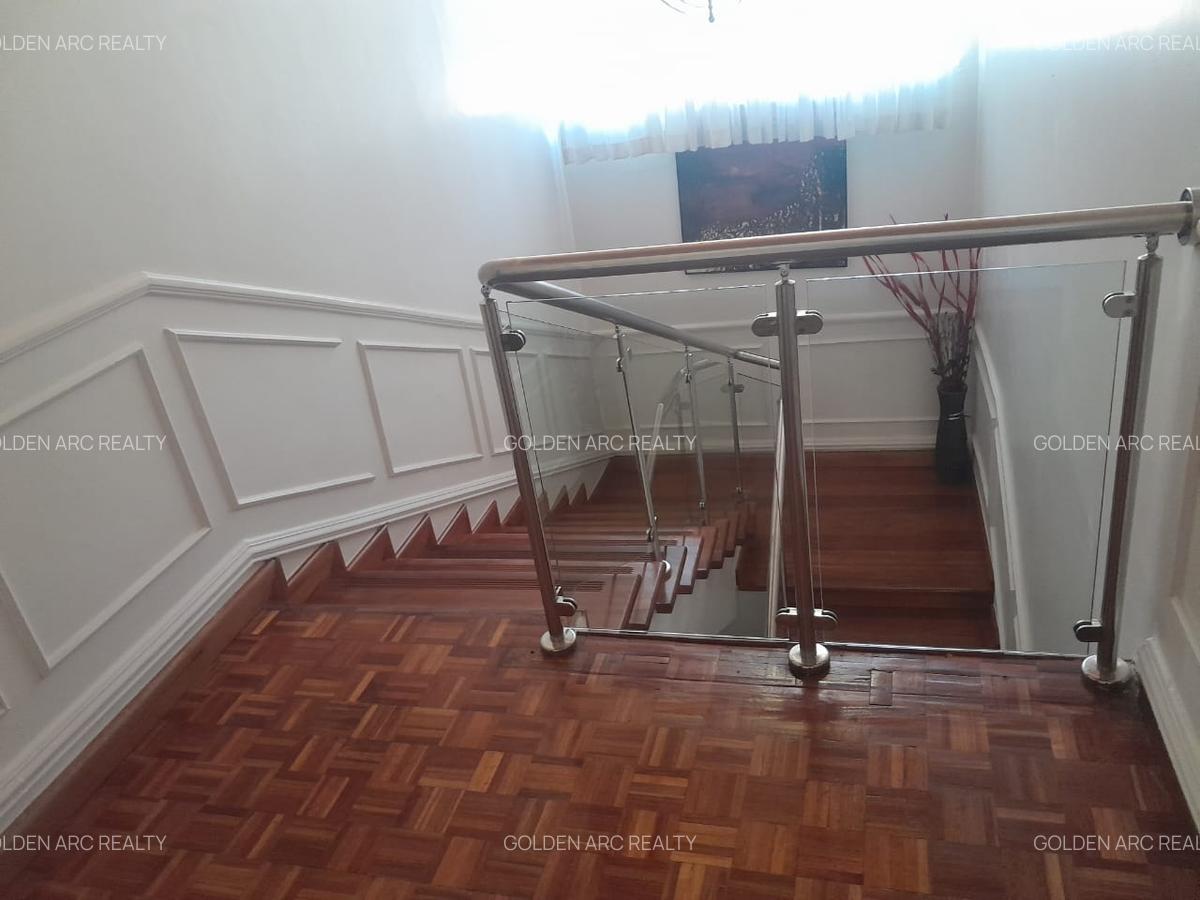 5 Bed Townhouse with En Suite in Karen - 13