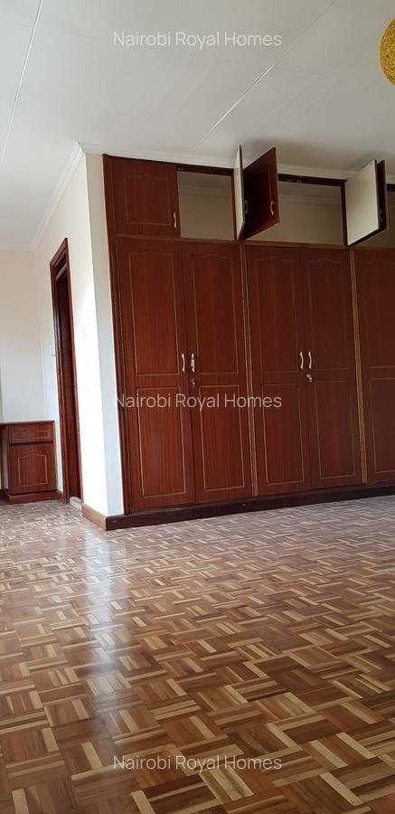4 Bed Townhouse with En Suite at Lavington Green - 11