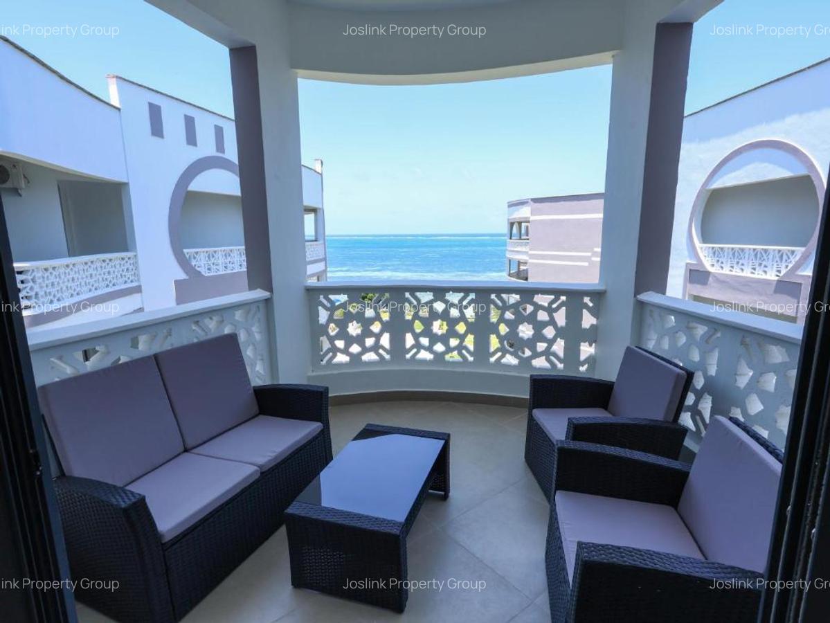 2 Bed Apartment with En Suite in Nyali Area - 14