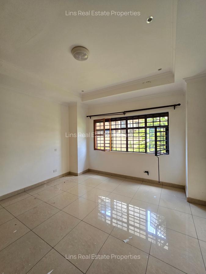 4 Bed Townhouse with En Suite in Runda - 10