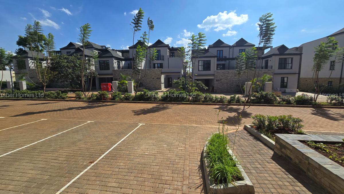 4 Bed House with En Suite in Karura - 1