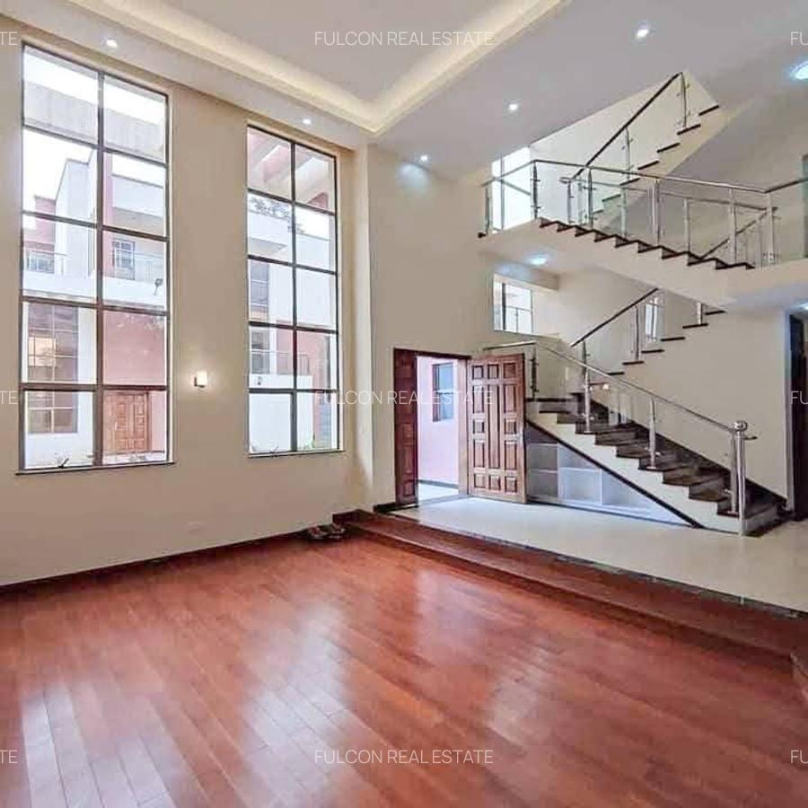 5 Bed Villa with En Suite in Lavington - 3