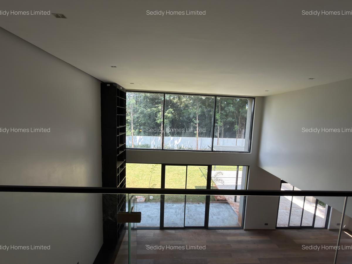 5 Bed Townhouse with En Suite in Runda - 10