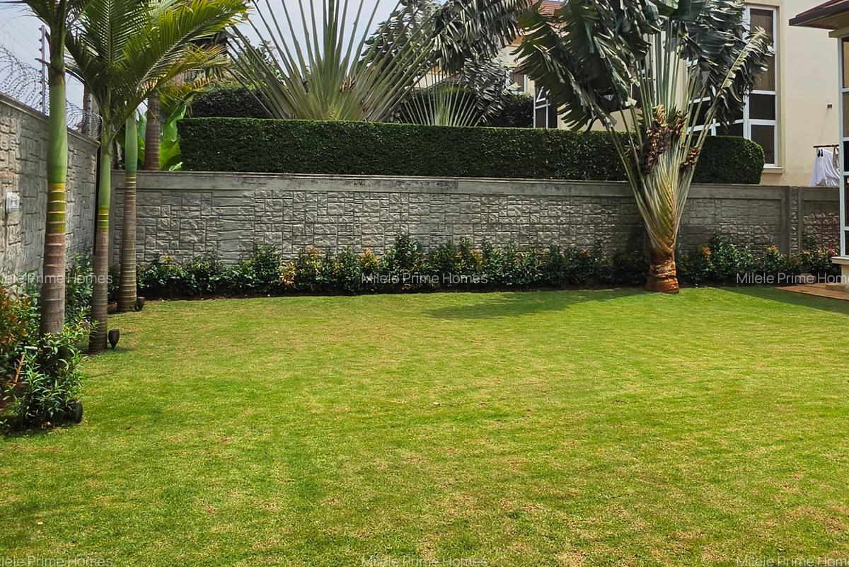 4 Bed Villa with En Suite at Paradise Lost Road - 8