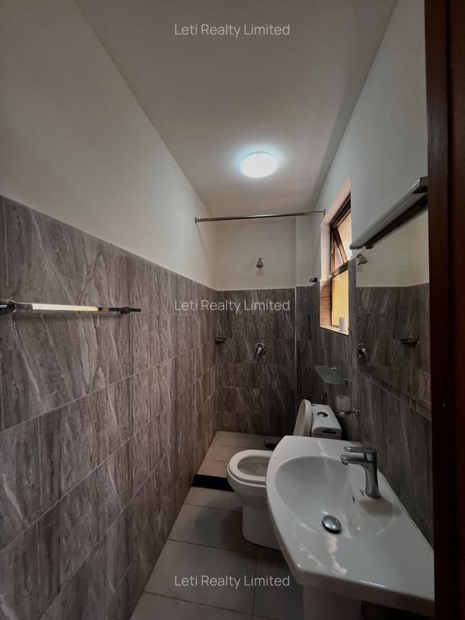 4 Bed Townhouse with En Suite in Lavington - 11