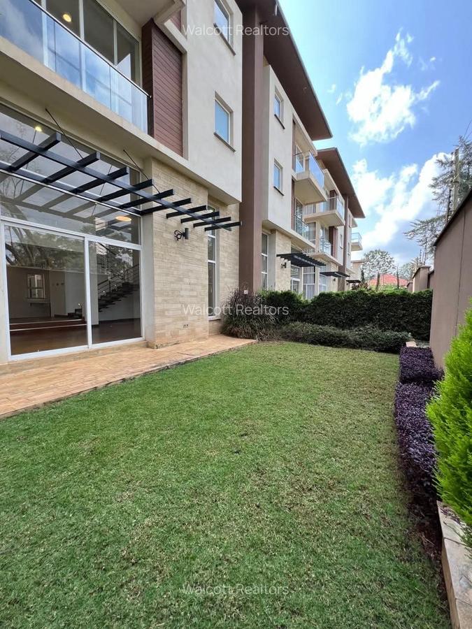 4 Bed Townhouse with En Suite in Lavington - 11