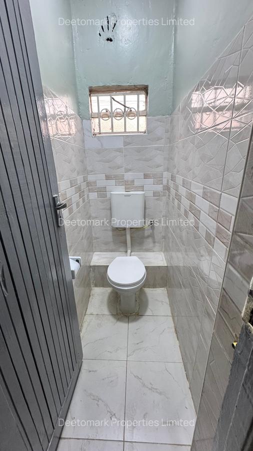 4 Bed House with En Suite at Karen End - 18
