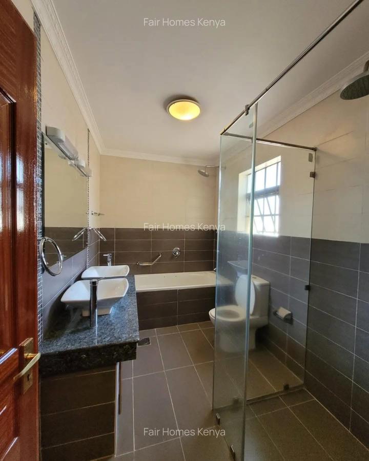 4 Bed Townhouse with En Suite at Chalbi Drive - 13