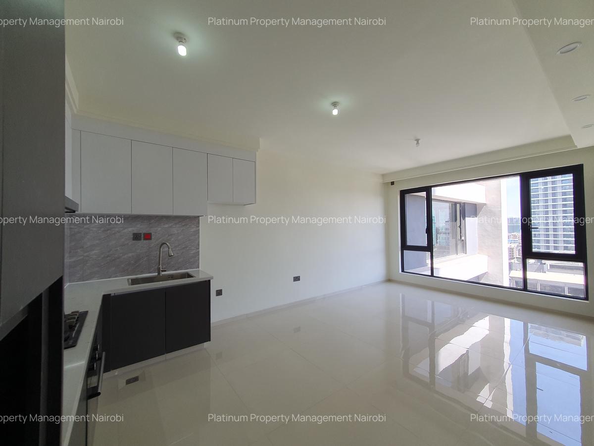 1 Bed Apartment with En Suite at Westlands Rd - 2