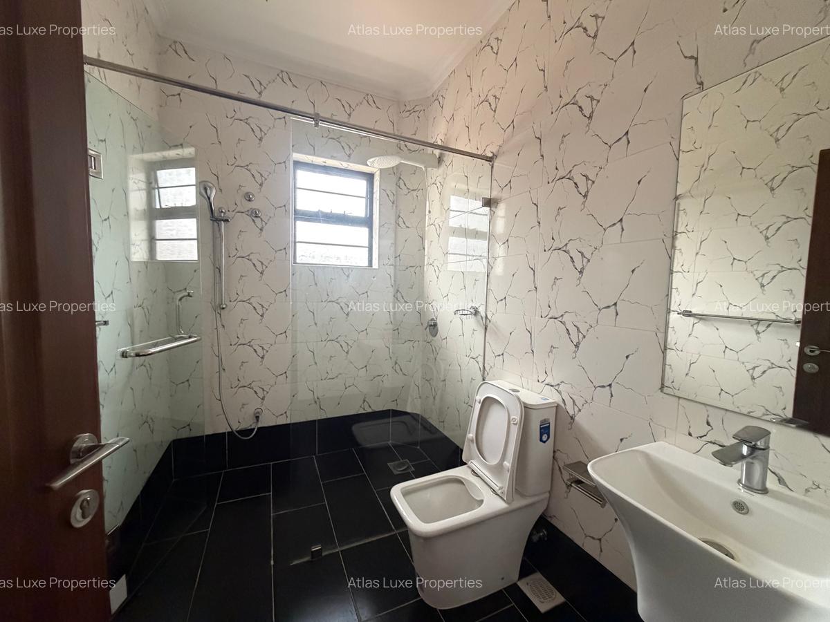 4 Bed Villa with En Suite at Paradise - 10
