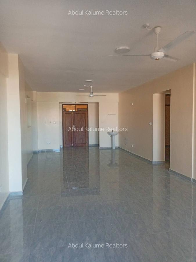 Serviced 3 Bed Apartment with En Suite at Nyali - 6
