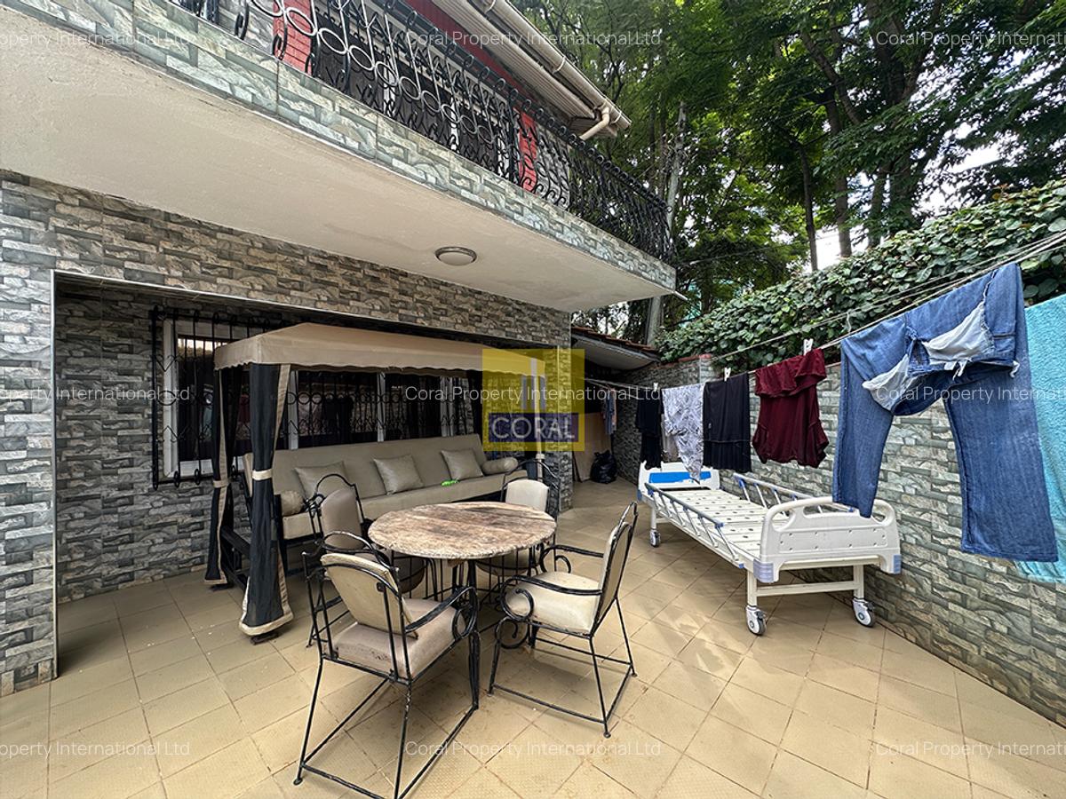 6 Bed Townhouse in Westlands Area - 11