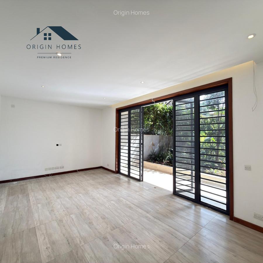 3 Bed House with En Suite at Rosslyn - 17