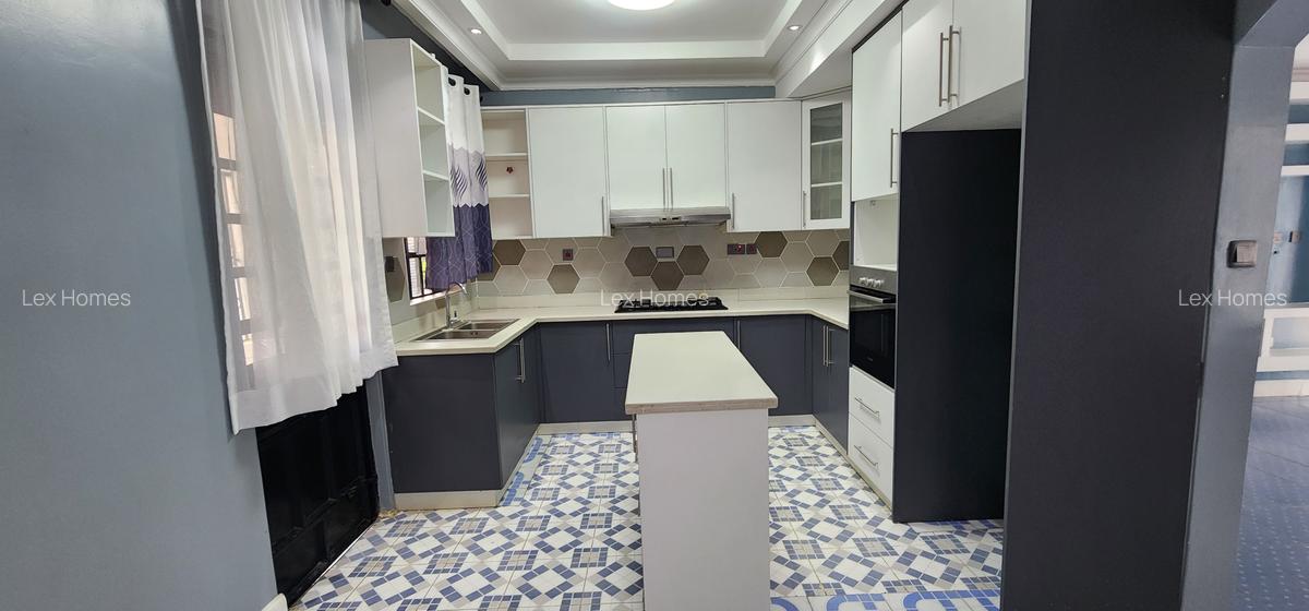 3 Bed House with En Suite at Rimpa - 1