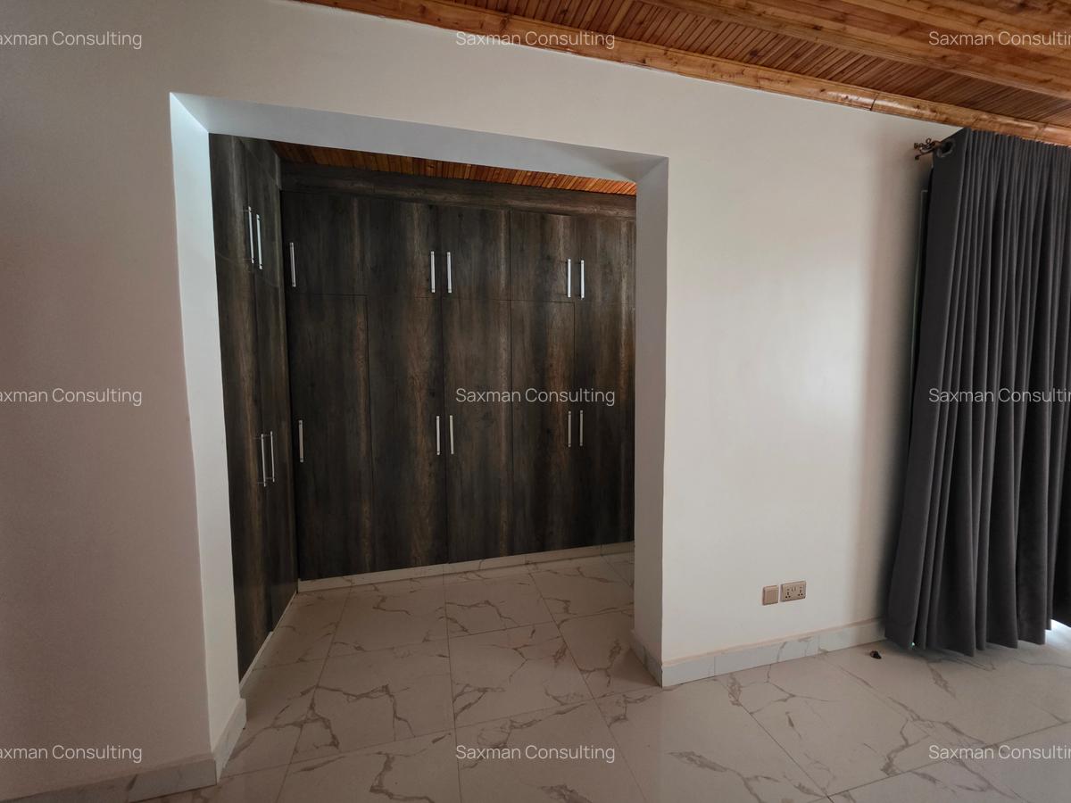6 Bed House with En Suite in Karen - 12