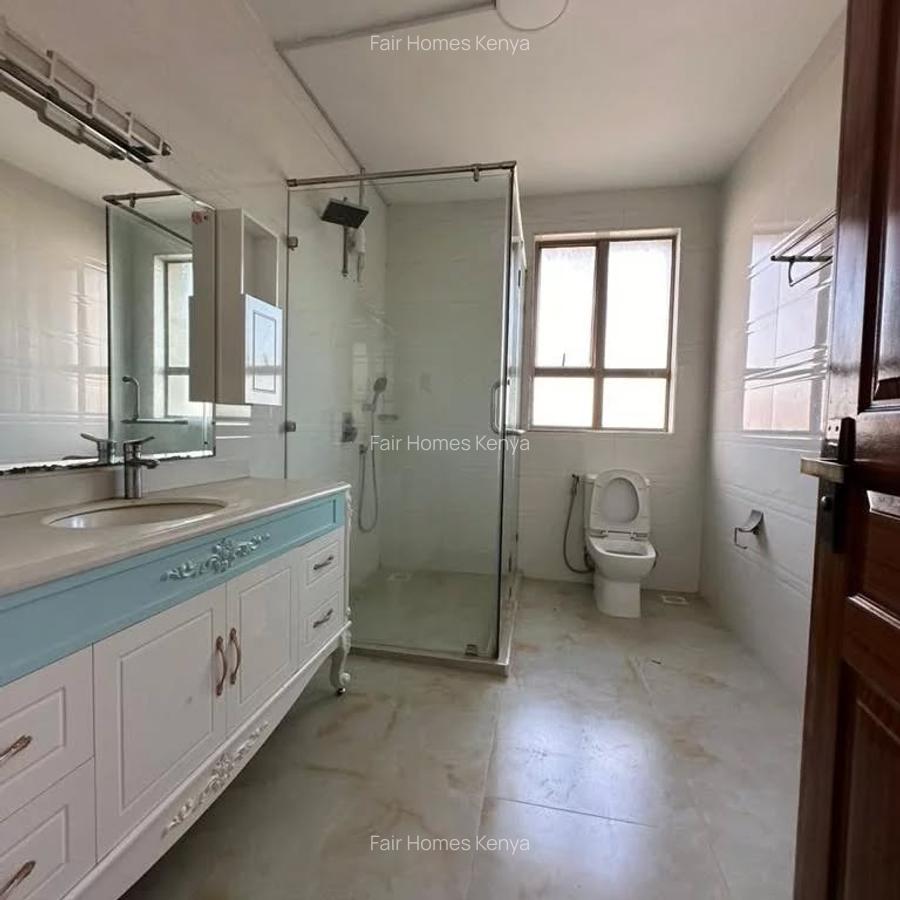 3 Bed Apartment with En Suite at Othaya Road - 13