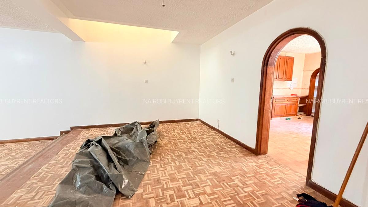 4 Bed Townhouse with En Suite in Westlands Area - 8