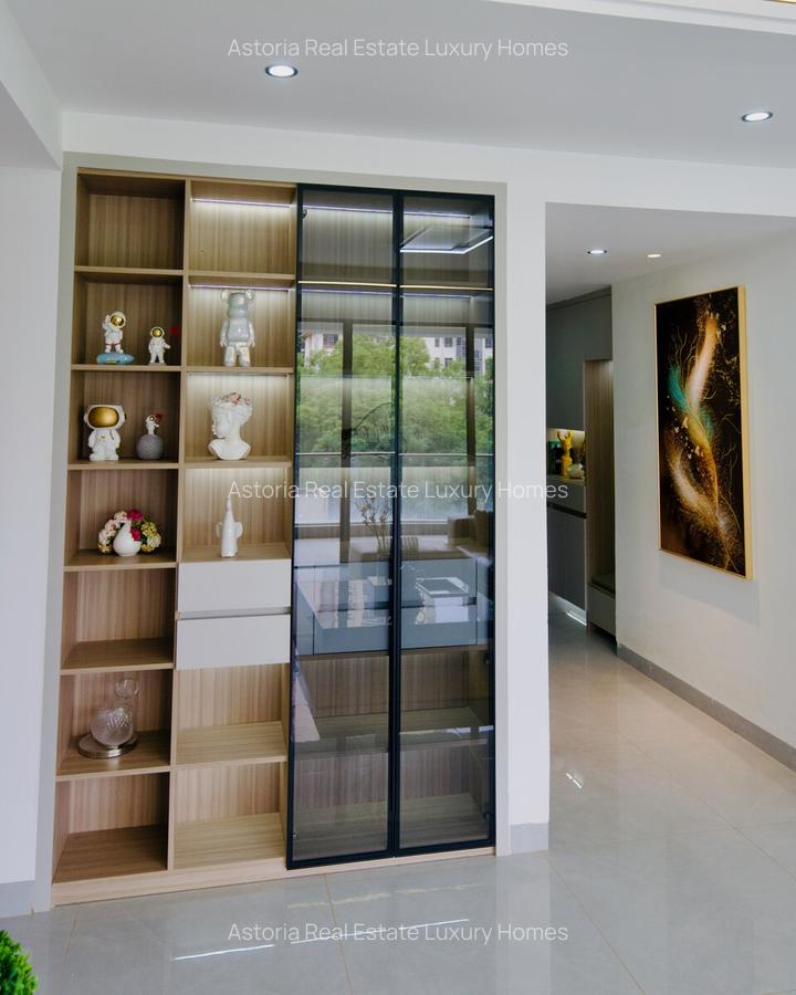 3 Bed Apartment with En Suite at 2026-404 - 5