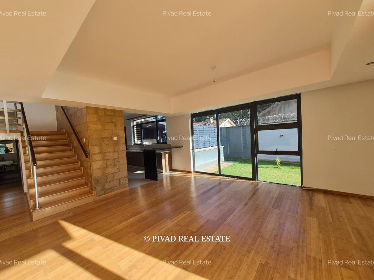 4 Bed Townhouse with Garden in Garden Estate - 6