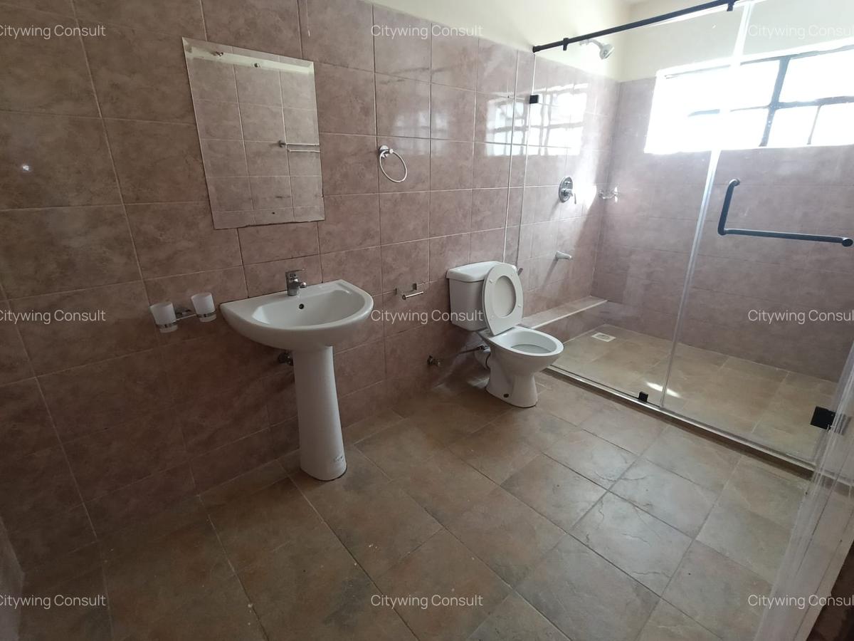 5 Bed Townhouse with En Suite at School Lane - 10