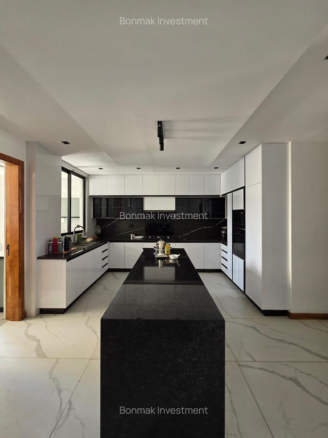 4 Bed Apartment with En Suite at Off Peponi Road. - 2