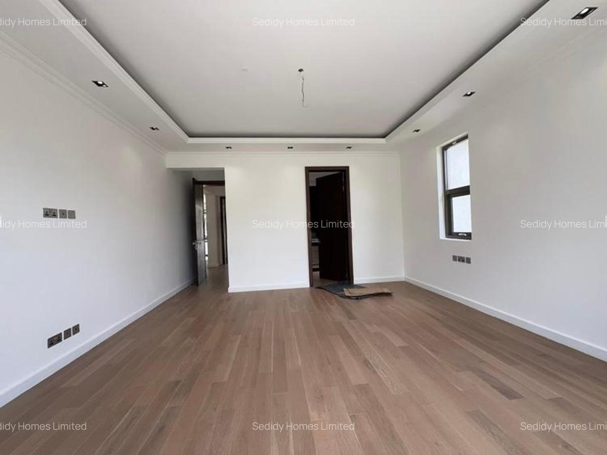 5 Bed Villa with En Suite in Karen - 10