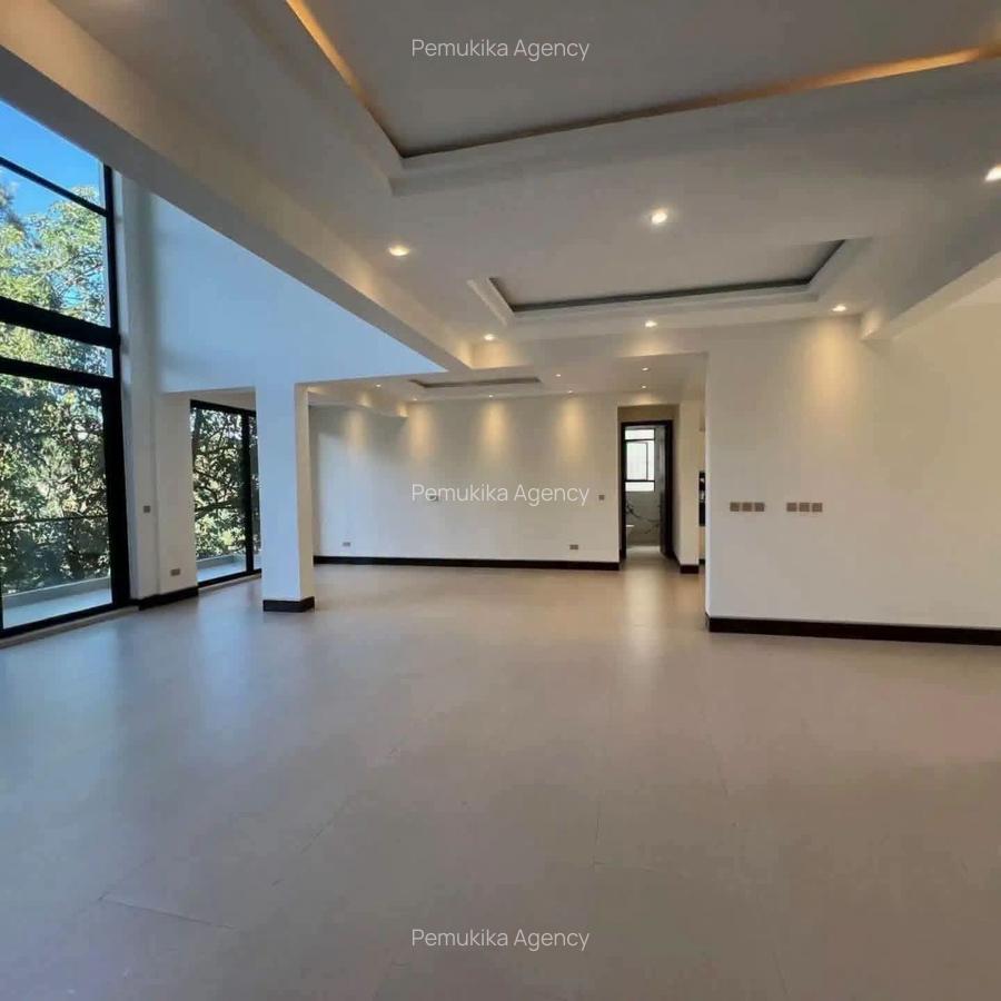 5 Bed Townhouse with En Suite in Kitisuru - 13