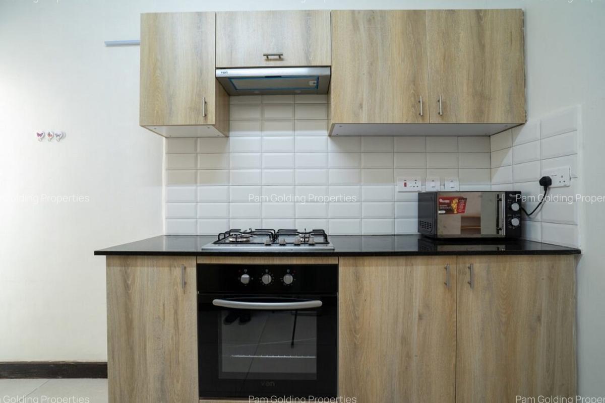 2 Bed Apartment with En Suite at Chady Road - 8