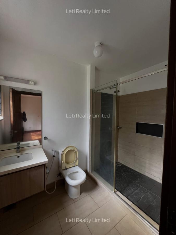 5 Bed Townhouse with En Suite in Kileleshwa - 12