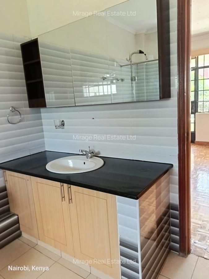 4 Bed Townhouse with Staff Quarters in Kitisuru - 15