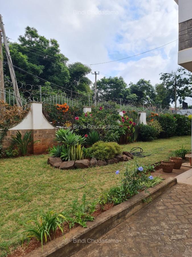 4 Bed House with En Suite at Brookside Garden - 17